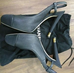 CHANEL  women's shoes size 8.5